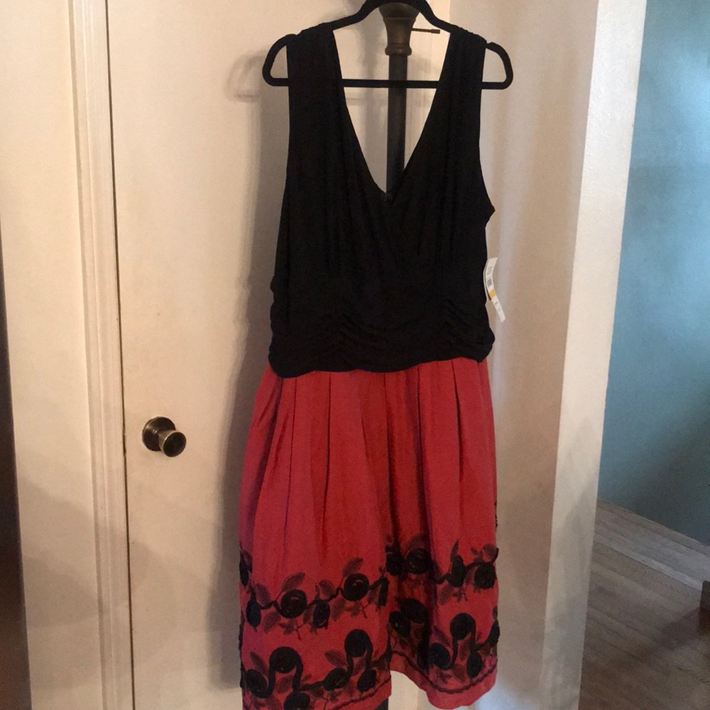Black/Persimmon Formal Dress w/Floral Detail